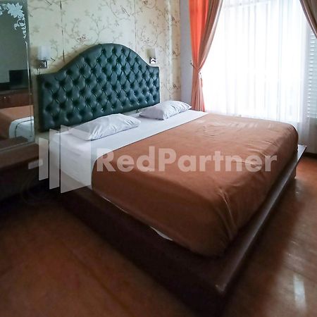Nillo Hotel Kebumen Mitra Reddoorz Exteriör bild