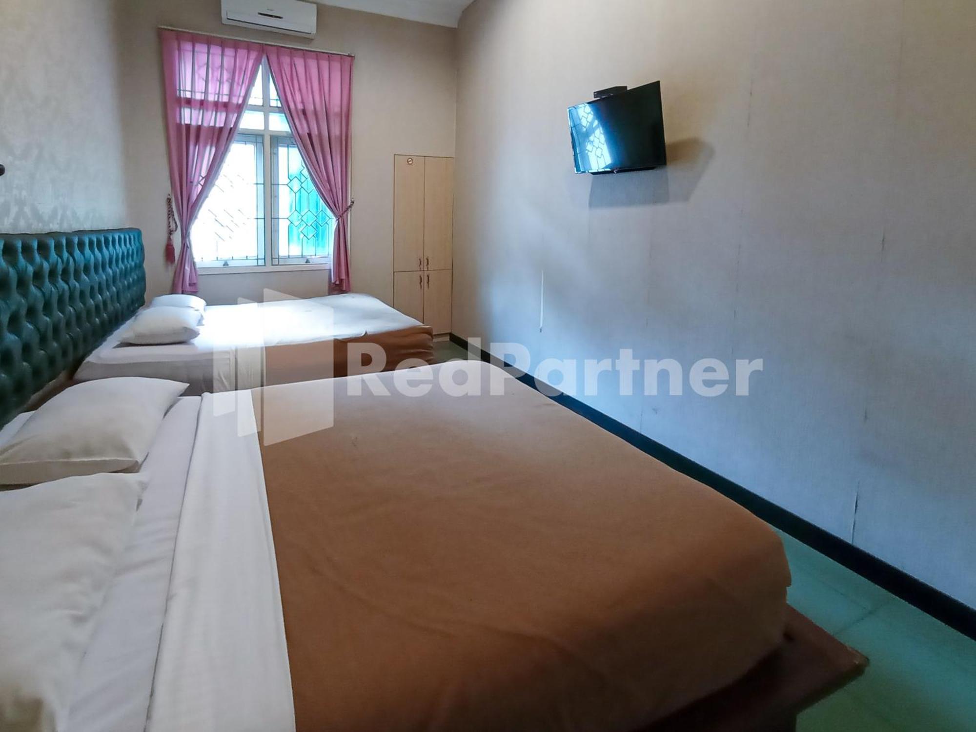Nillo Hotel Kebumen Mitra Reddoorz Exteriör bild