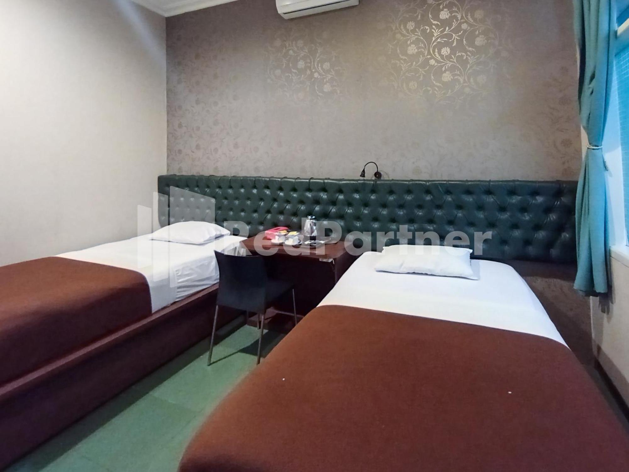 Nillo Hotel Kebumen Mitra Reddoorz Exteriör bild