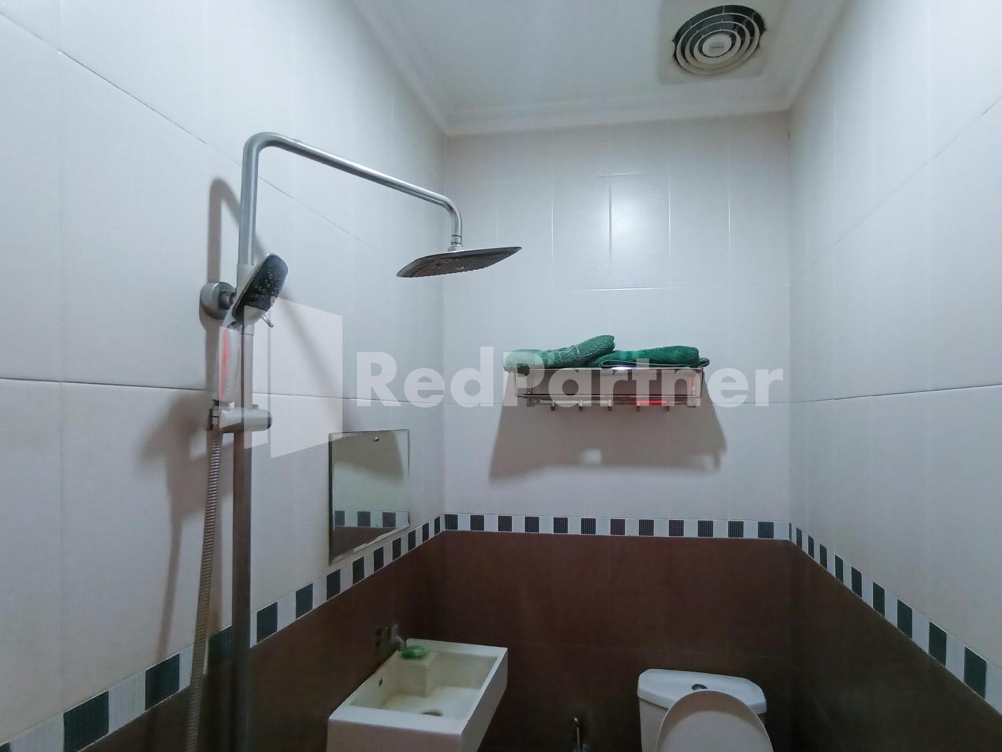 Nillo Hotel Kebumen Mitra Reddoorz Exteriör bild